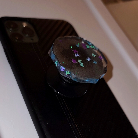 Phone Grip - Picture 1 of 2